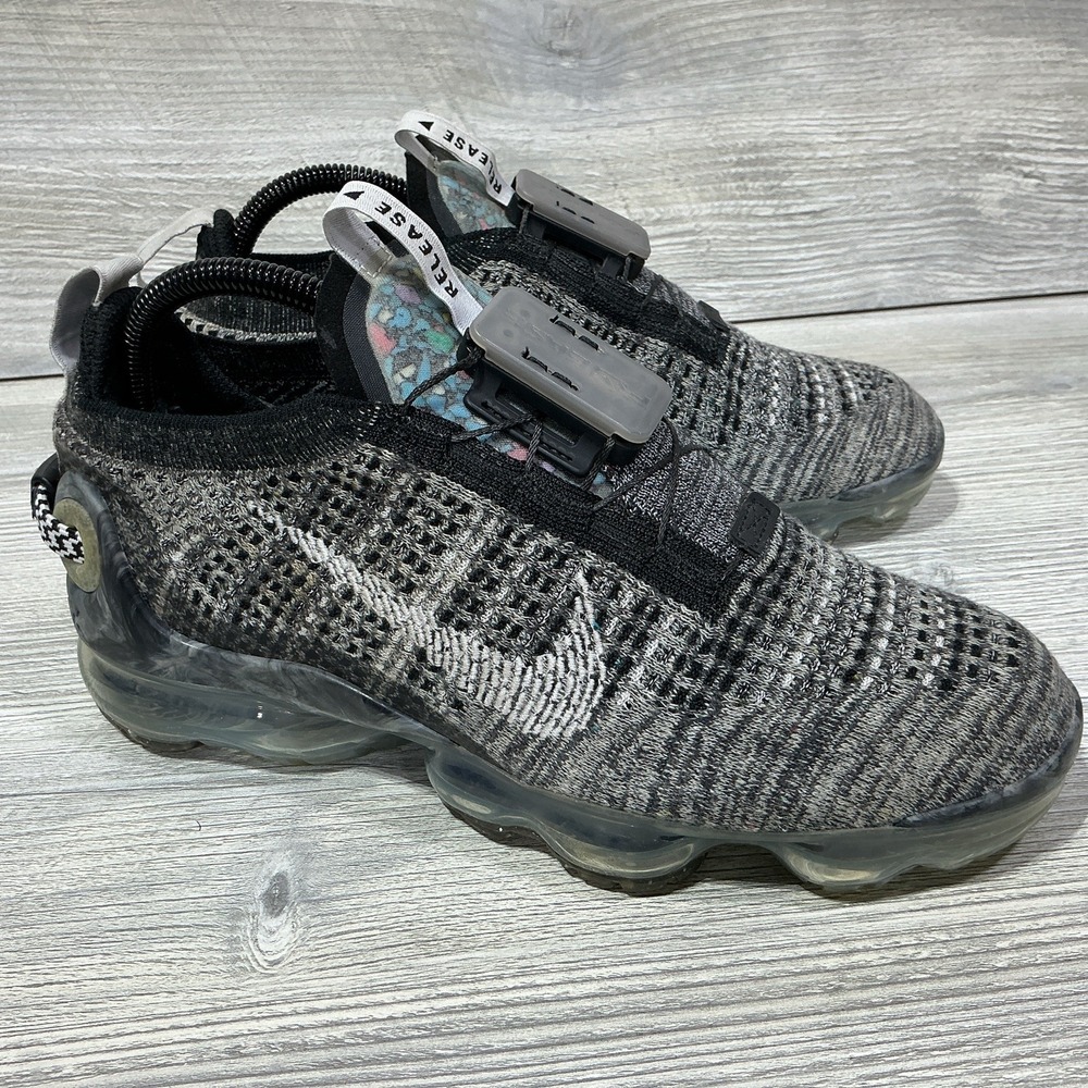 Nike Air Vapormax Oreo Fly Knit 2020 Shoes Womens Size 8.5 Sneakers Gray Running